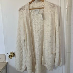 NWT Abercrombie open front cardigan with pockets and balloon sleeves